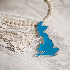 LITTLE BRITAIN NECKLACE - Blue